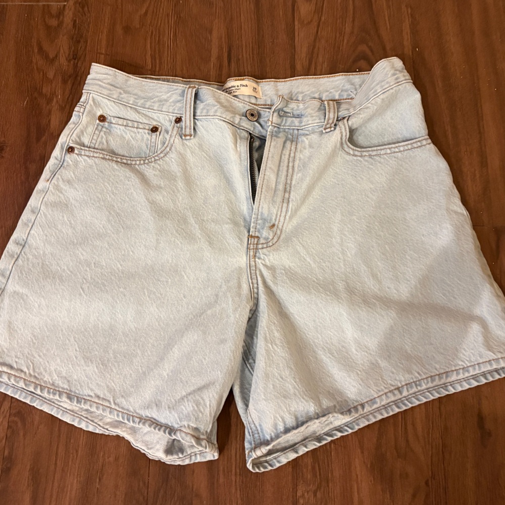 Abercrombie & Fitch Denim Dad Short